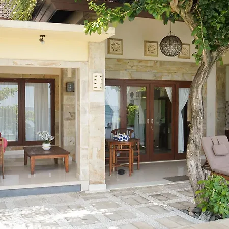 Apa Kabar Villas